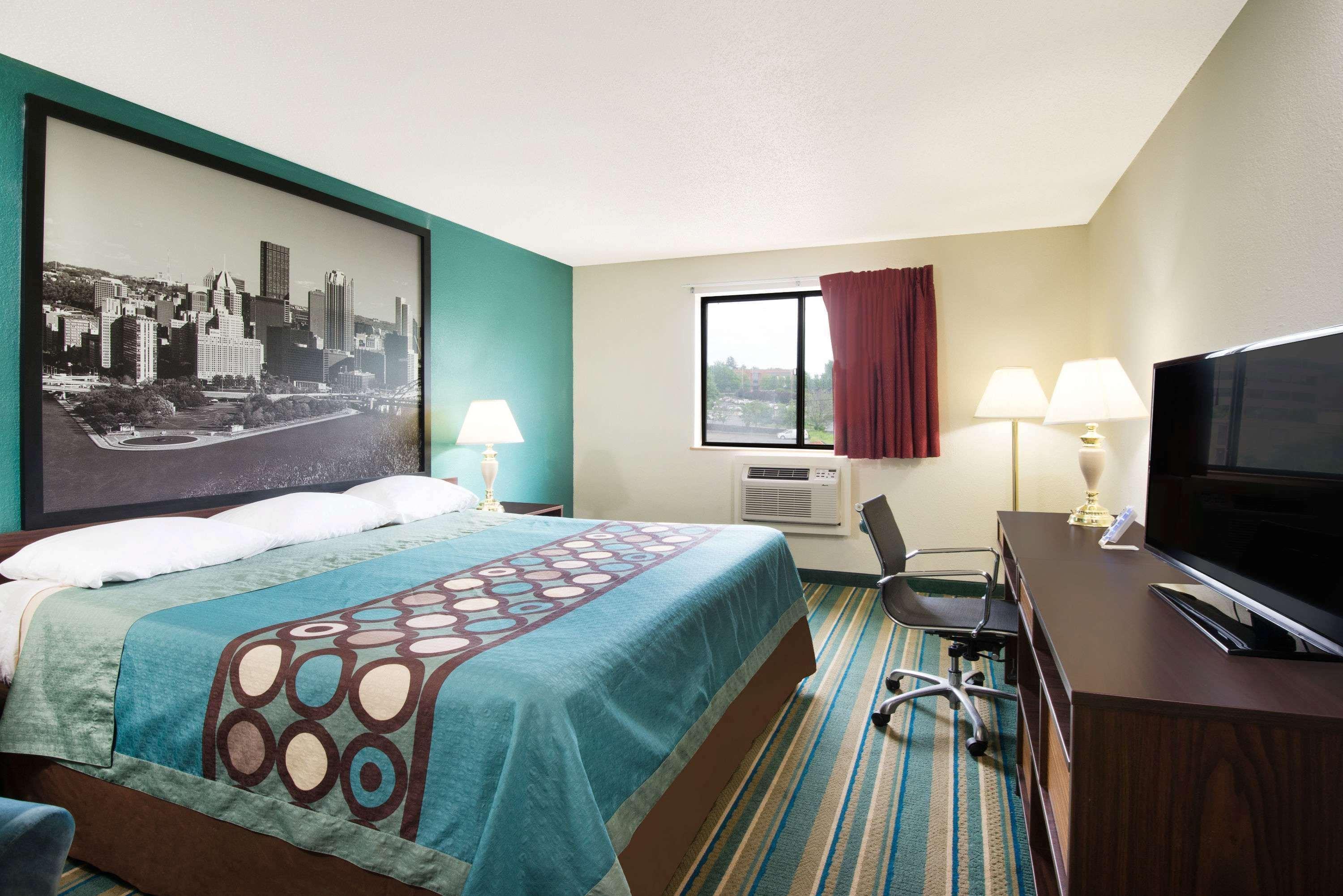 Super 8 By Wyndham Pittsburgh Pa Airport-university Area Moon Township